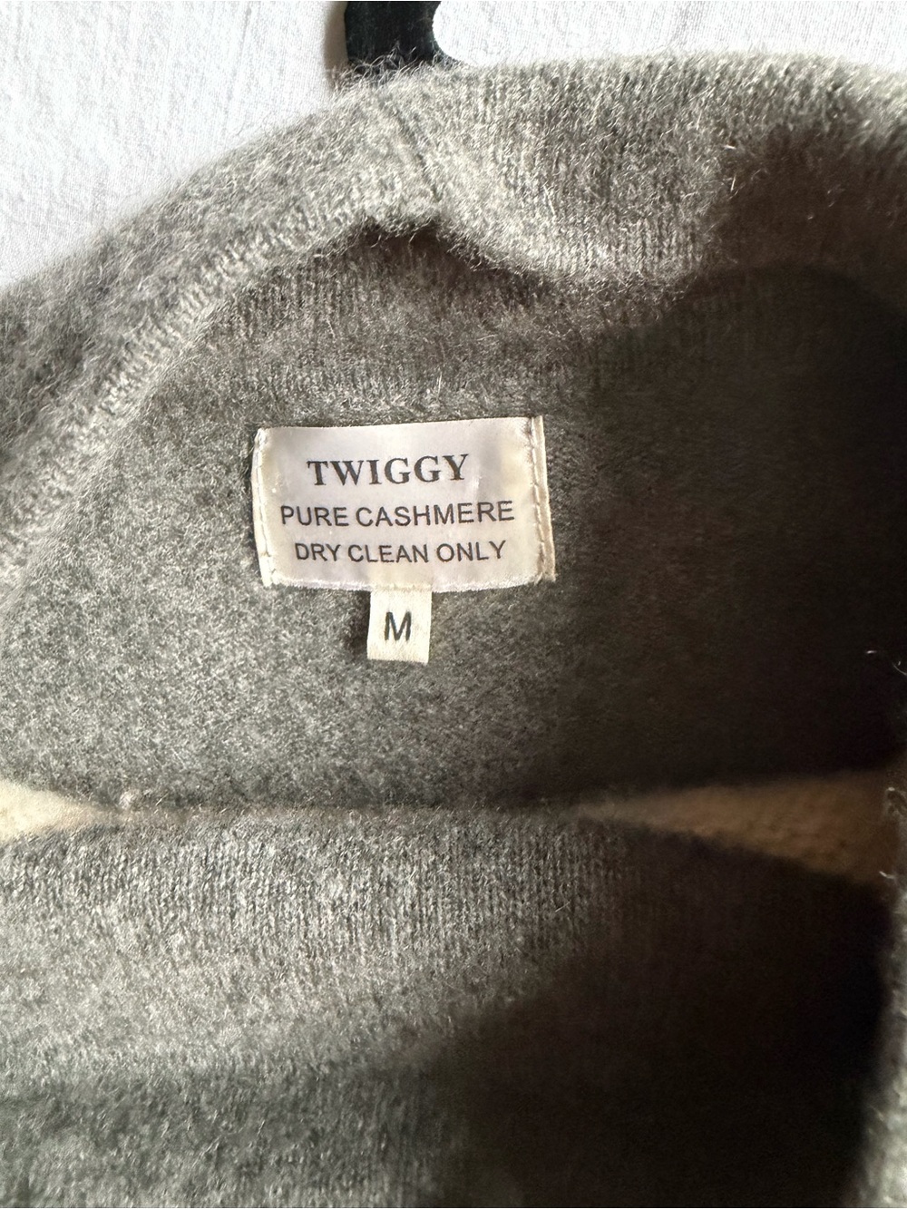 Twiggy 100% Pure Cashmere Sweater Gray Cable Knit Mock Neck Women’s Medium - Picture 2 of 4